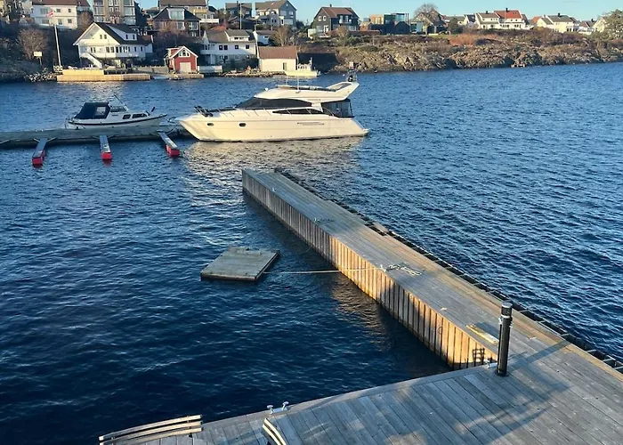 Large By The Sea For Rent During Ons *